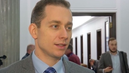 Kuźmiuk: Totalna opozycja nie ma programu więc podgrzewa emocje i upowszechnia fake newsy