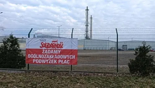 „Czy to jest w porządku?” Mocny list Solidarności do prezesa SWISS KRONO w Żarach