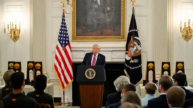 Donald Trump przemawia w Białym Domu