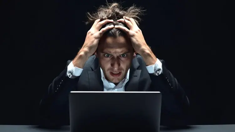 Biznesmen. Laptop. KSEF