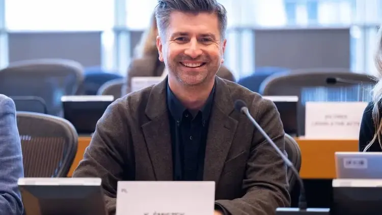 Krzysztof Śmiszek podczas posiedzenia JURI