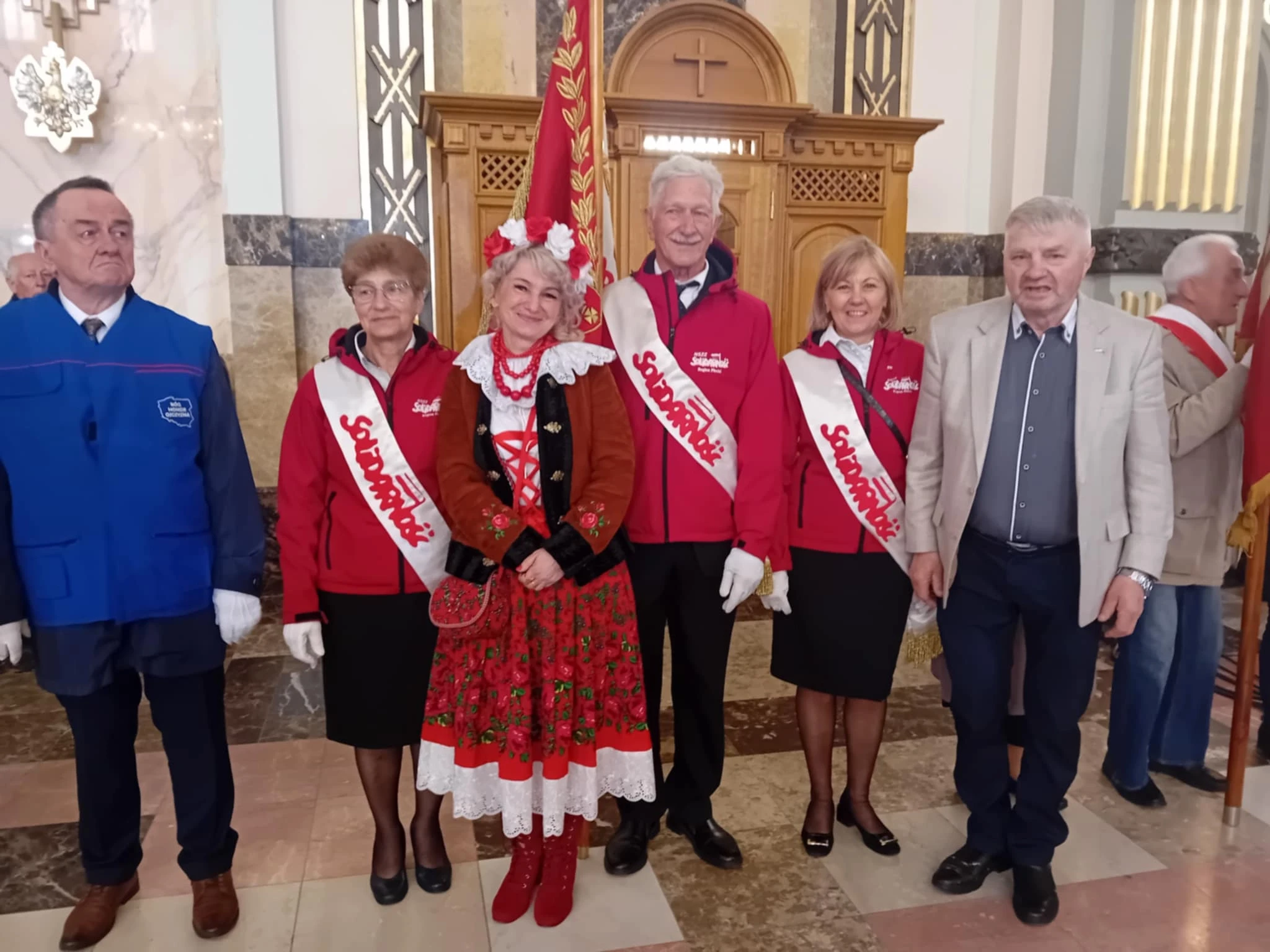 f9b67185-2e14-41d6-8740-1c1585dbb6f1 (1)