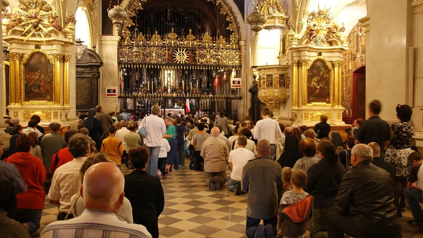 1920px-Jasna_Góra_-_Chapel_of_Our_Lady_of_Częstochowa_(8300825097)
