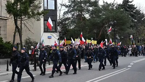 Manifestacja przed siedzibą Trybunału Konstytucyjnego w Warszawie