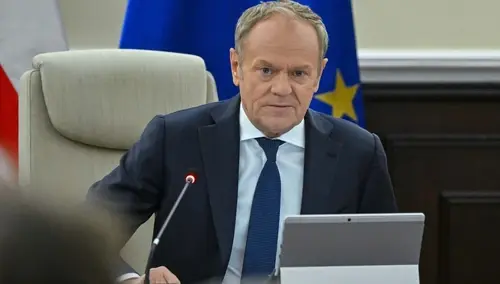 "Jednooki wśród ślepców". Tuska ratuje tylko słabość koalicjantów