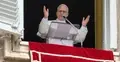 Papież w oknie Pałacu Apostolskiego