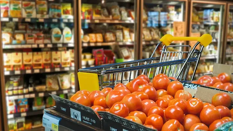 Produkty spożywcze w supermarkecie