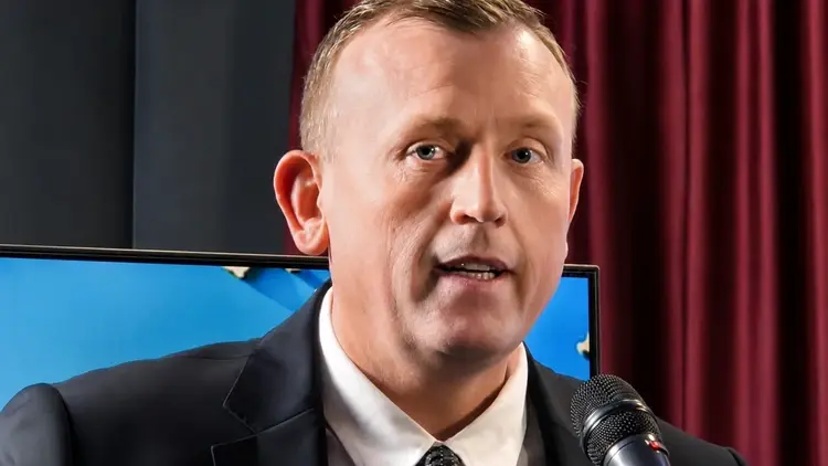 Eurodeputowany Tomasz Buczek z Ruchu Narodowego
