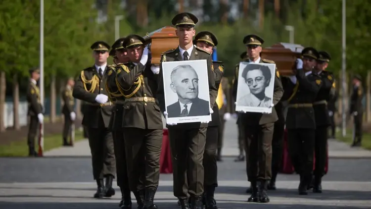 Pogrzeb Hitlerowskiego kolaboranta Andrija Melnyka na Ukrainie