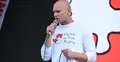 Wiceprzewodniczący Solidarności Bartłomiej Mickiewicz na manifestacji 20 maja w Warszawie