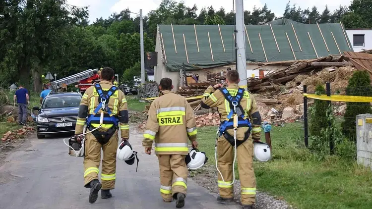 Trwa usuwanie szkód po nawałnicy w Balcarzowicach