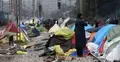 Migranci koczujący na greckiej granicy