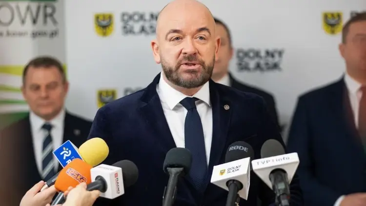 Jacek Sutryk przemawia