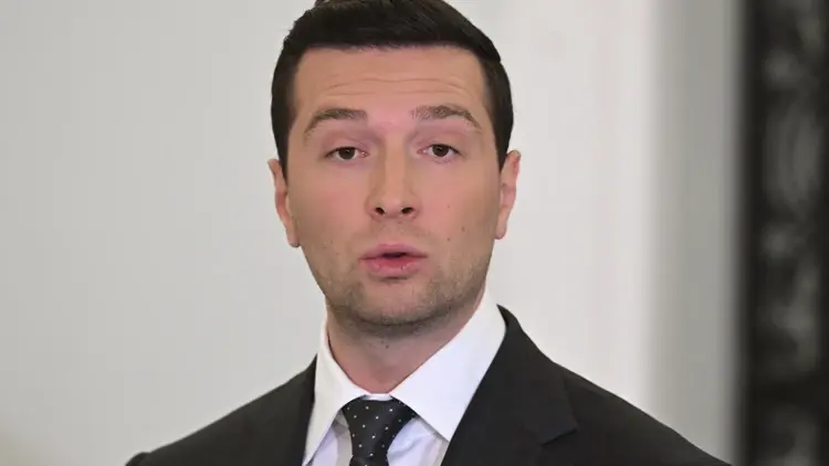 Przewodniczący francuskiego Zjednoczenia Narodowego Jordan Bardella