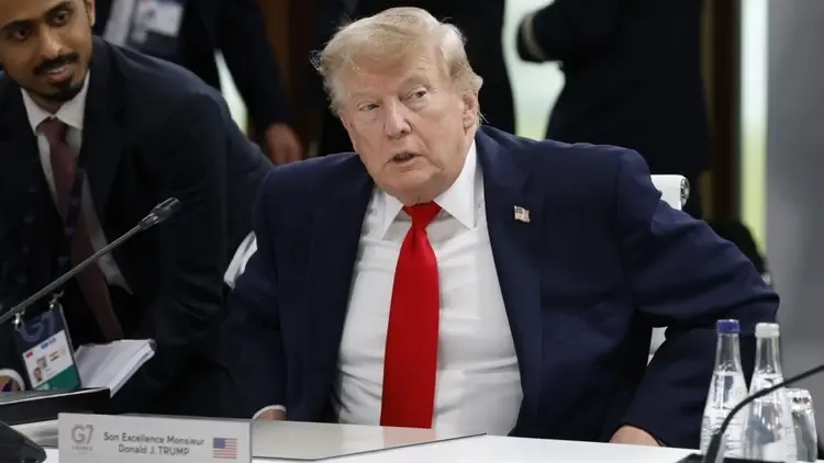 donald trump podczas szczytu G7