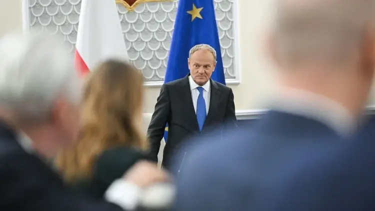 donald tusk na posiedzeniu rządu