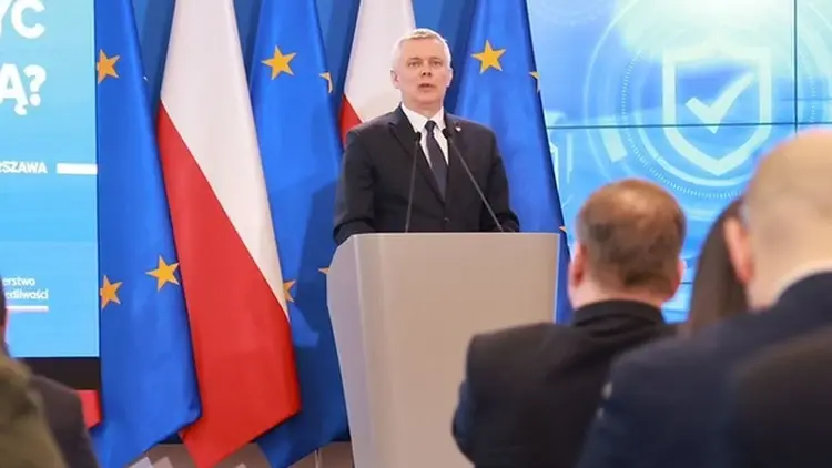 tomasz siemoniak na konferencji prasowej
