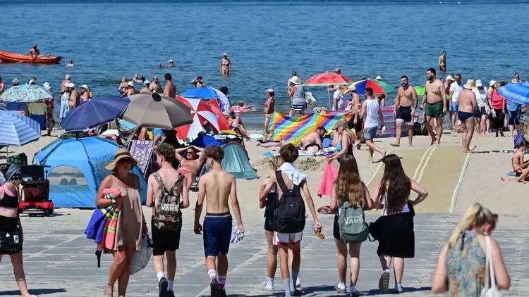 ludzie na Plaża w Świnoujściu