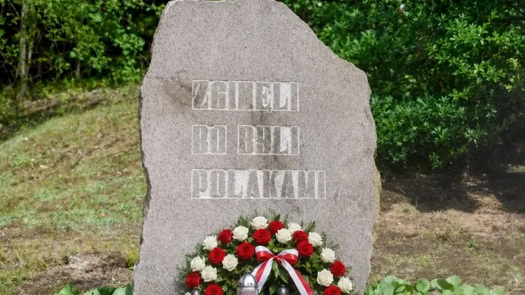 Pomnik ku czci ofiar Obławy Augustowskiej w Gibach