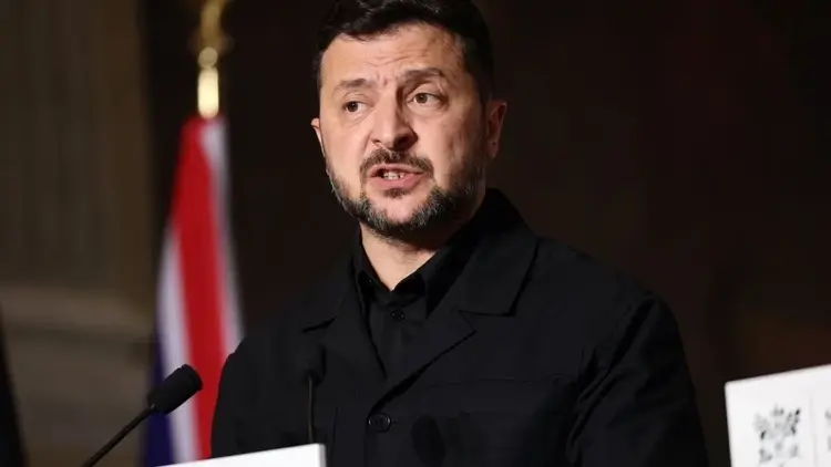 Wołodymyr Zełenski przemawia