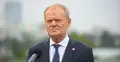 Donald Tusk podczas konferencji w paryżu