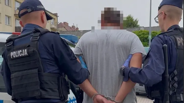 policjanci z podejrzanym ukraińcem o pobicie