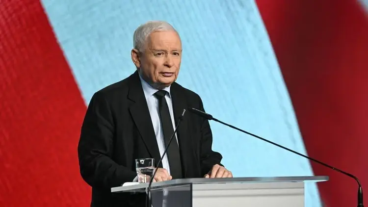 Jarosław Kaczyński na konferencji prasowej