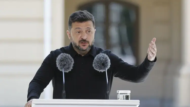Wołodymyr Zełenski przemawia