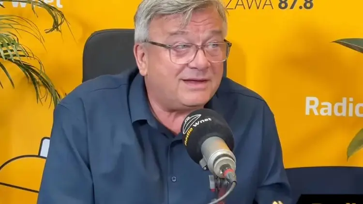 Poseł KO Artur Łącki