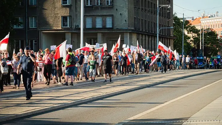 Luka średniego pokolenia prawicy