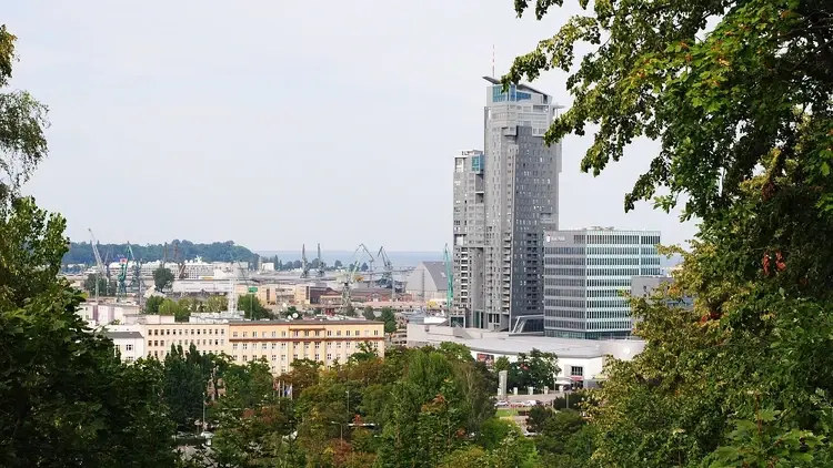 Widok na Śródmieście Gdyni z Kamiennej Góry