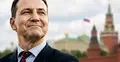 Radosław Sikorski na tle Kremla