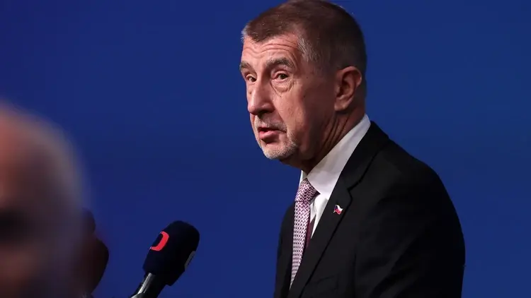 Premier Czech Andrej Babisz na szczycie NATO