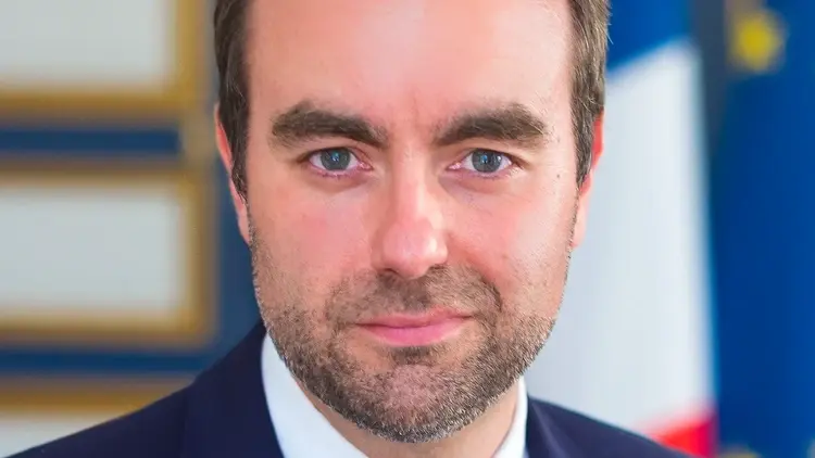 premier Francji
