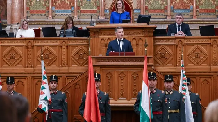 Peter Magyar w parlamencie węgierskim