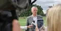 Tomasz siemoniak z dziennikarzami