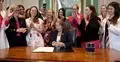 Gubernator Maura Healey podpisała ustawę zezwalającą na aborcję w dowolnym momencie ciąży