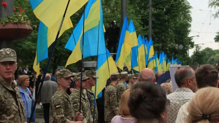 Ukraińcy w mundurach wojskowych