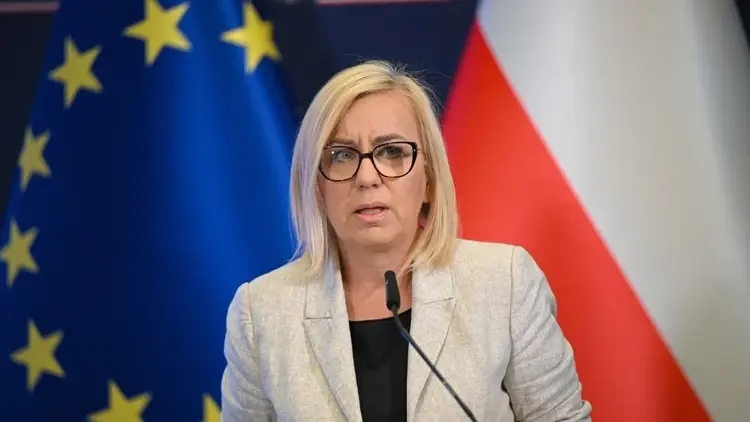 Paulina Hennig-Kloska na konferencji prasowej