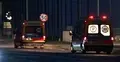 aretki wyjeżdżają z lotniska w Jasionce, gdzie wylądował samolot z pierwszą grupą Polaków poszkodowanych w wypadku autokaru na Węgrzech