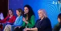 kobiety debatujące na panelu dyskusyjnym