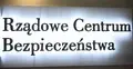 Podświetlony napis w Rządowym Centrum Bezpieczeństwa w Warszawie