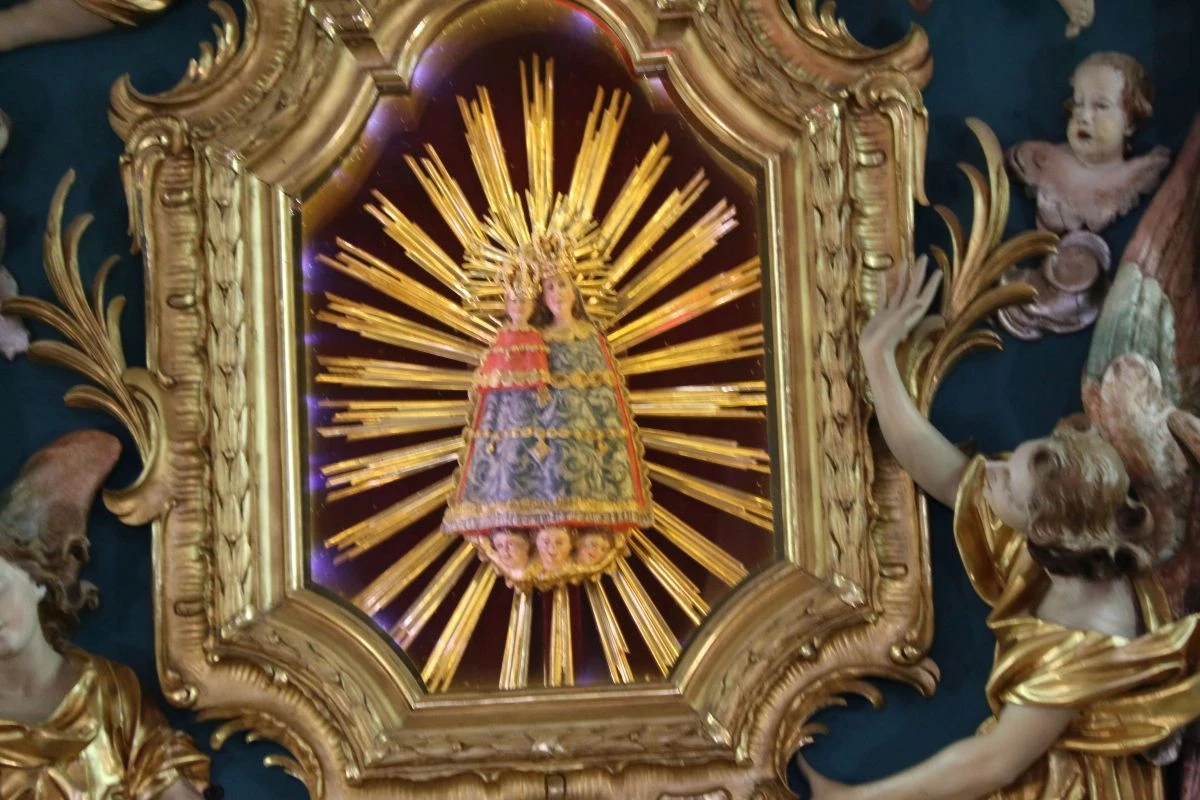 Figura "Maria Śnieżna" w Sanktuarium na Górze Iglicznej