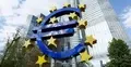 Euro przed Europejskim Bankiem Centralnym we Frankfurcie nad Menem