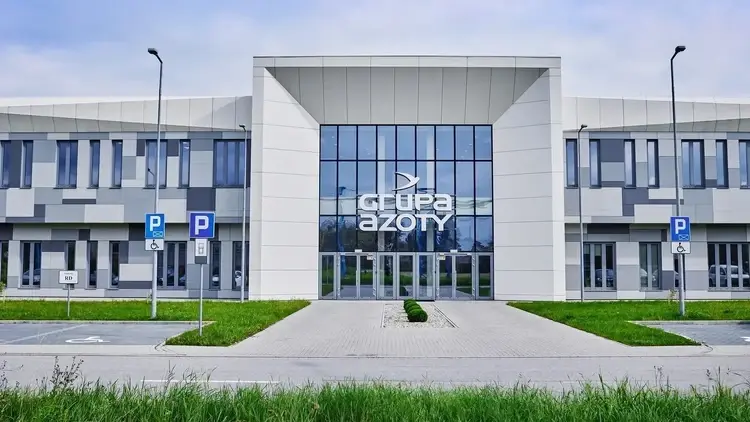 Morawiecki w Tarnowie: Azotom grozi upadłość