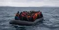 Ponton z migrantami - zdjęcie wygenerowane przez AI