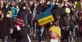 manifestacja popierających Ukrainę