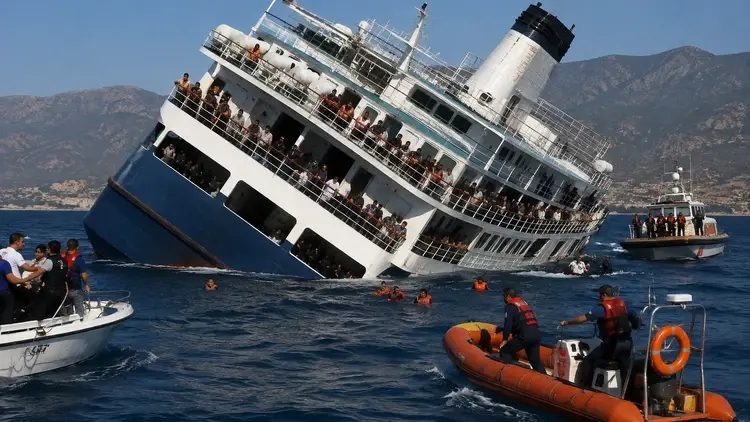 Wywrócony prom - zdjęcie wygenerowane przez AI