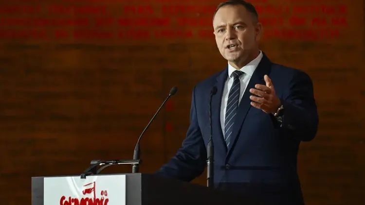 Prezydent Karol Nawrocki na uroczystościach sierpniowych w Sali BHP