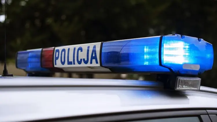 Kogut policyjny na dachu radiowozu